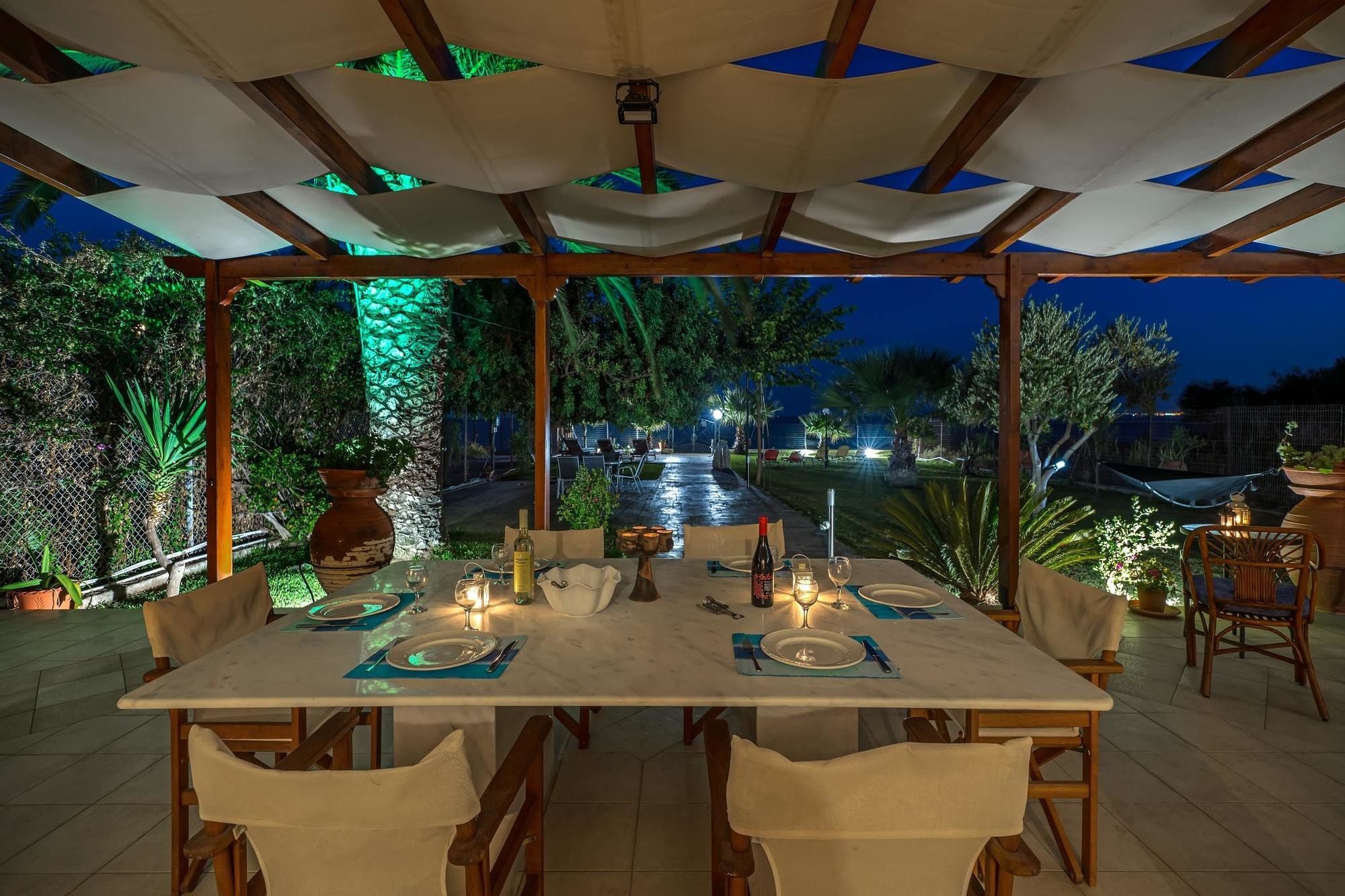Maria'S Seaside Villa - House With 3 Rooms In Marathon, With Wonderful Luaran gambar