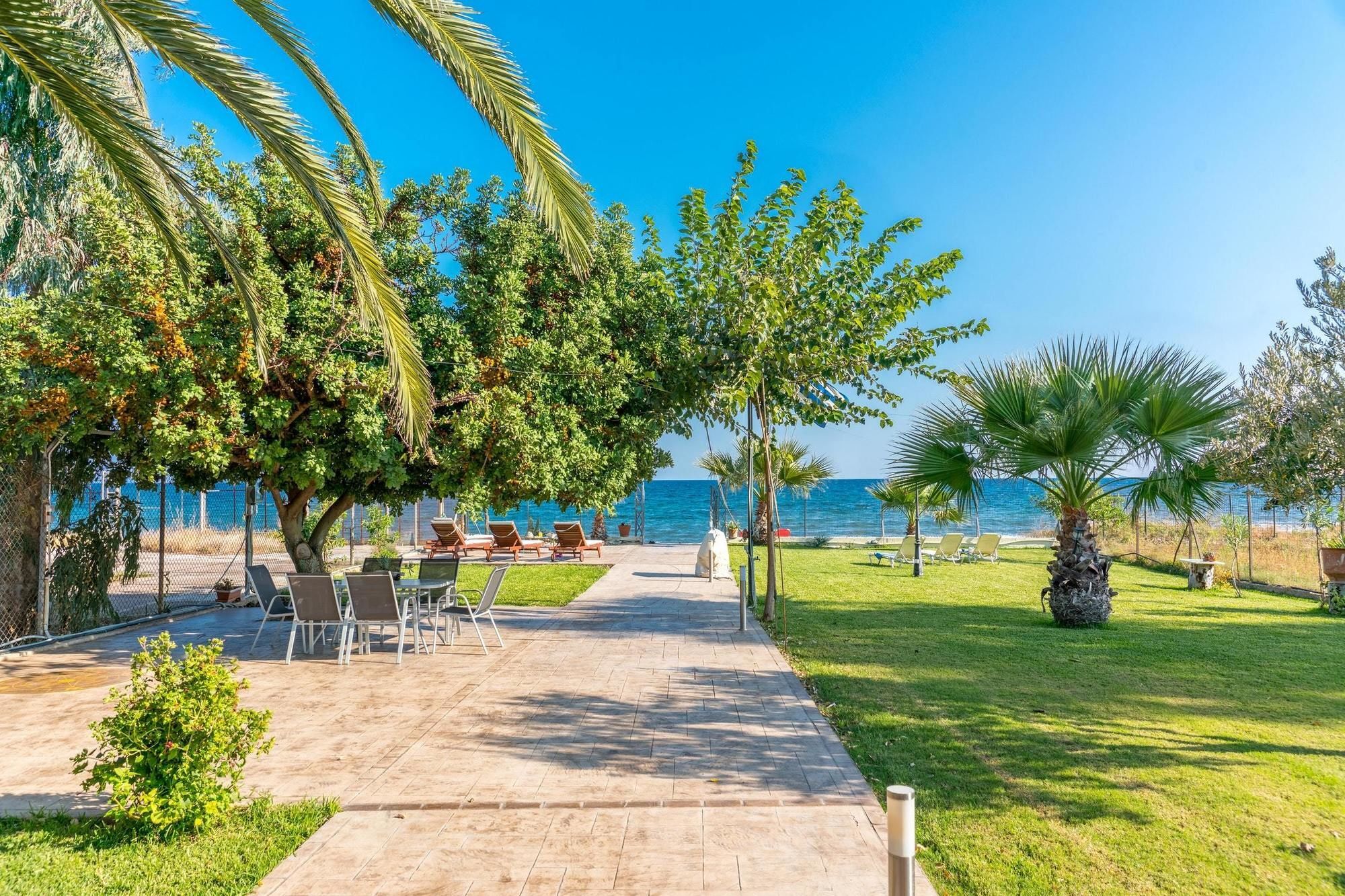 Maria'S Seaside Villa - House With 3 Rooms In Marathon, With Wonderful Luaran gambar