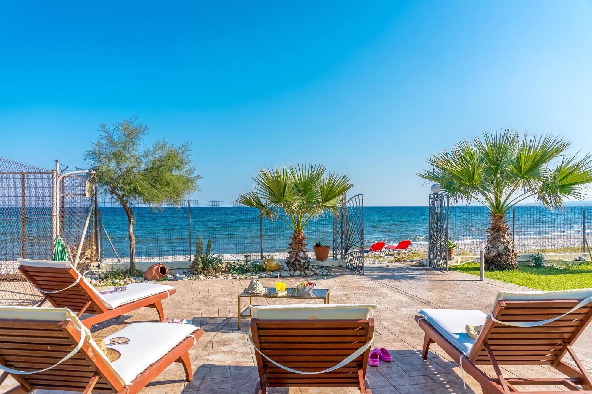 Maria'S Seaside Villa - House With 3 Rooms In Marathon, With Wonderful Luaran gambar