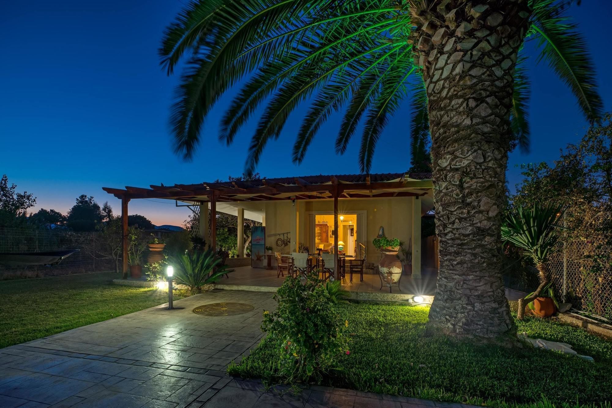 Maria'S Seaside Villa - House With 3 Rooms In Marathon, With Wonderful Luaran gambar