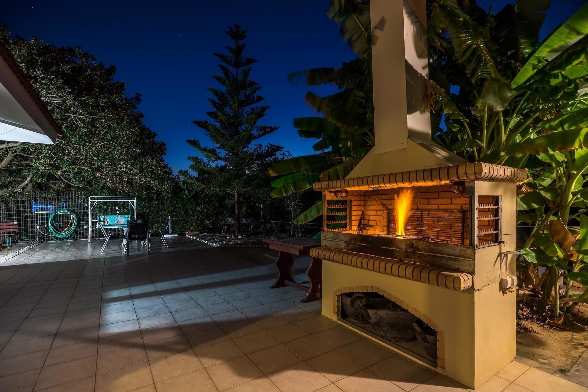 Maria'S Seaside Villa - House With 3 Rooms In Marathon, With Wonderful Luaran gambar