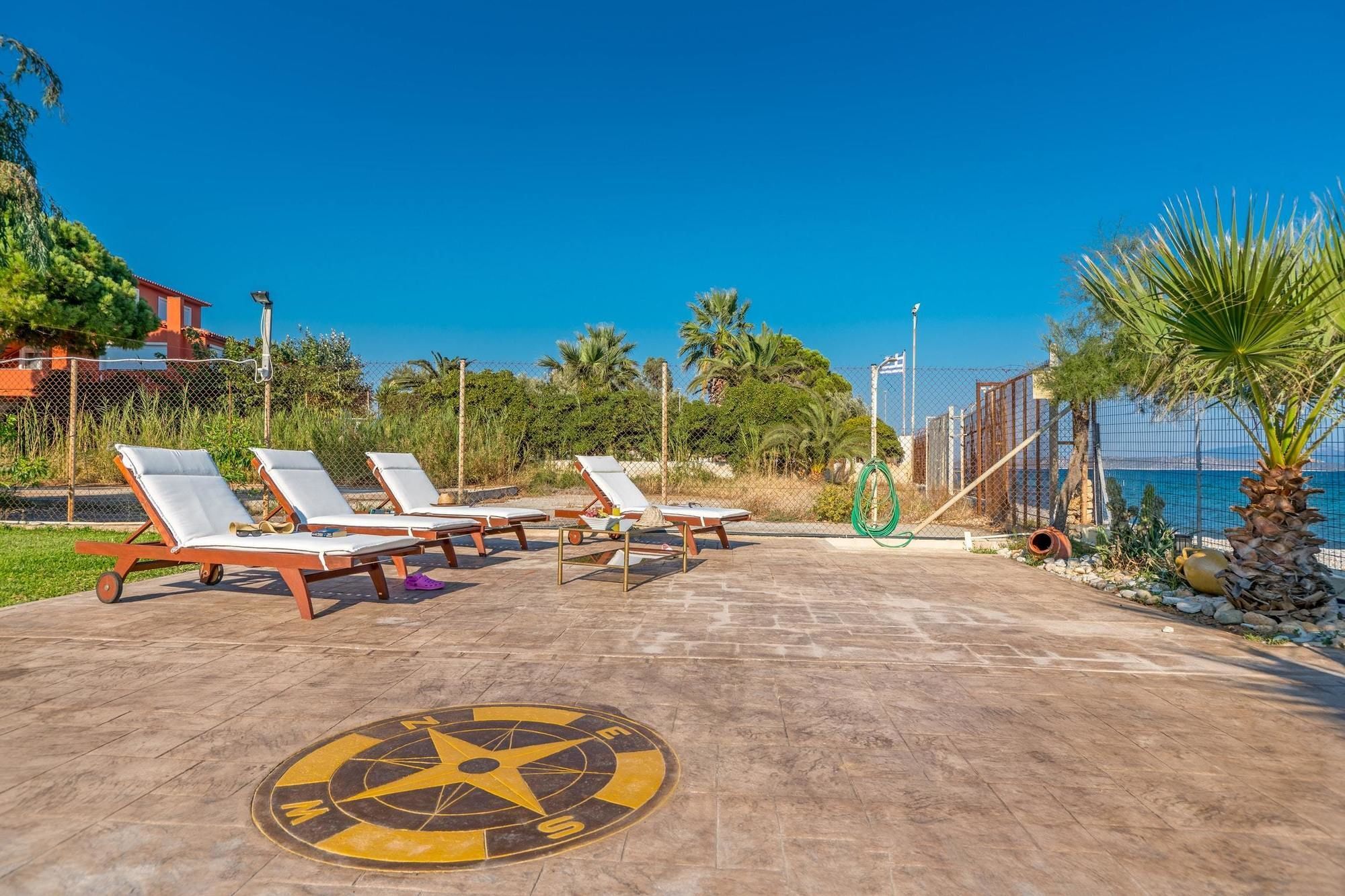 Maria'S Seaside Villa - House With 3 Rooms In Marathon, With Wonderful Luaran gambar