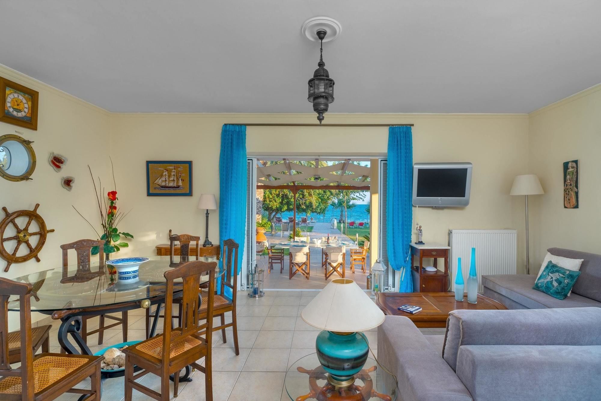 Maria'S Seaside Villa - House With 3 Rooms In Marathon, With Wonderful Luaran gambar
